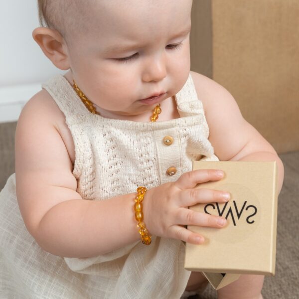 Baltijos Gintaro Papuošalų Komplektas (Kaklo Vėrinys ir Apyrankė) Kūdikiams „Yellow“